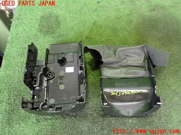 2UPJ-30637905]アウディ・Q4 スポーツバック e-tron(FZEBJ)コラムカバー (ジャンク品) 中古_m0002.jpg