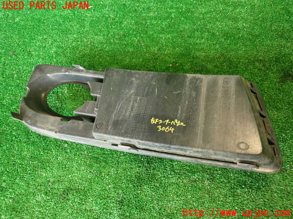 2UPJ-30641102]アウディ・TT クーペ(8JCCZF)左前コーナーパネル 中古_m0004.jpg