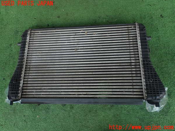 2UPJ-30642451]アウディ・TT クーペ(8JCCZF)インタークーラー1 中古_m0001.jpg