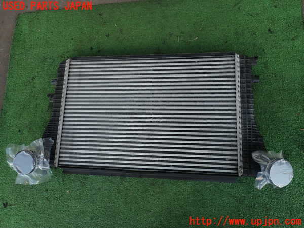 2UPJ-30642451]アウディ・TT クーペ(8JCCZF)インタークーラー1 中古_m0004.jpg