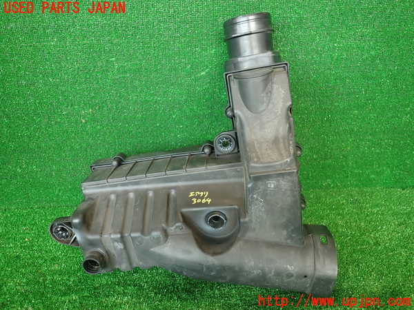 2UPJ-30642560]アウディ・TT クーペ(8JCCZF)エアクリーナーボックス 中古_m0003.jpg