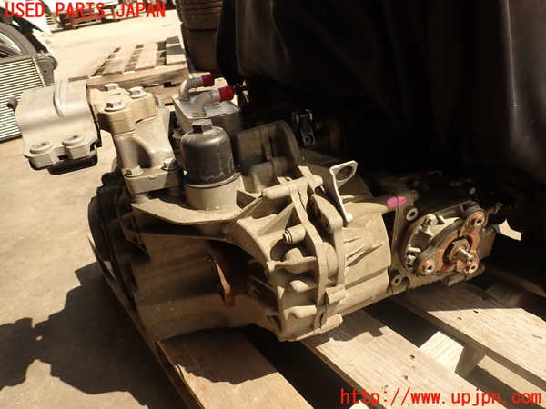 2UPJ-30643010]アウディ・TT クーペ(8JCCZF)ミッション AT CCZ 4WD 中古_m0002.jpg