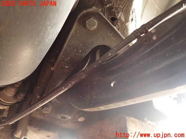 2UPJ-30645325]アウディ・TT クーペ(8JCCZF)右リアテンションロッド 中古_m0002.jpg