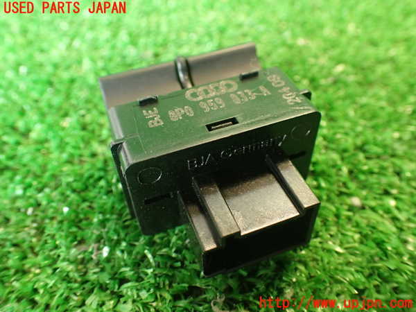 2UPJ-30646307]アウディ・TT クーペ(8JCCZF)スイッチ2 中古_m0003.jpg