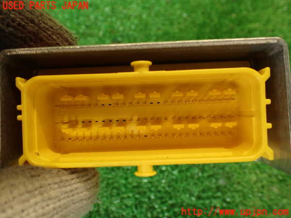 2UPJ-30646145]アウディ・TT クーペ(8JCCZF)エアバッグコンピューター 中古_m0003.jpg