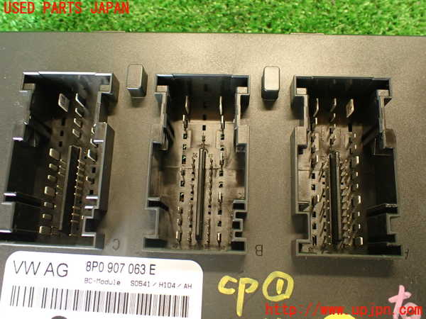 2UPJ-30646146]アウディ・TT クーペ(8JCCZF)コンピューター1 中古_m0003.jpg