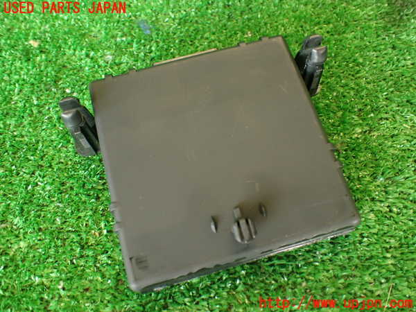 2UPJ-30646147]アウディ・TT クーペ(8JCCZF)コンピューター2 中古_m0002.jpg