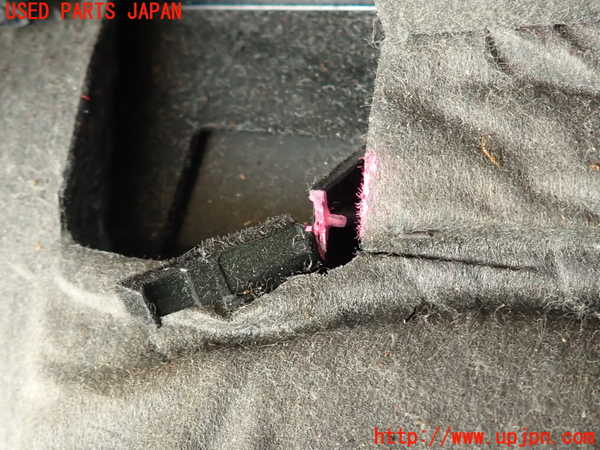 2UPJ-30647516]アウディ・TT クーペ(8JCCZF)グローブボックス1 中古_m0005.jpg