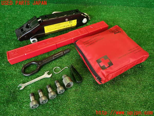 2UPJ-30647805]アウディ・TT クーペ(8JCCZF)車載工具 中古_m0001.jpg
