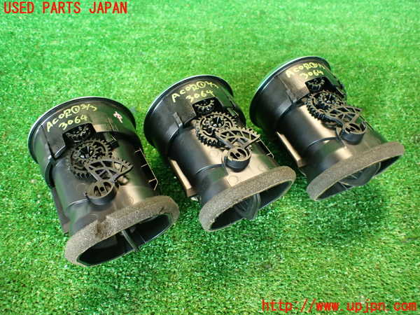 2UPJ-30647526]アウディ・TT クーペ(8JCCZF)エアコン吹き出し口1 (真中) 中古_m0002.jpg