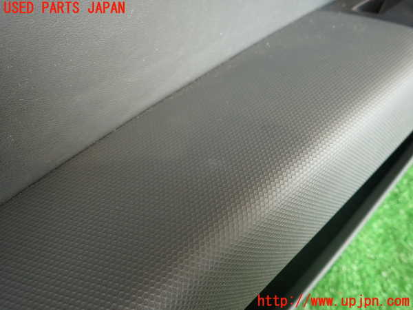 2UPJ-30641264]アウディ・TT クーペ(8JCCZF)左ドア内張り 中古_m0004.jpg