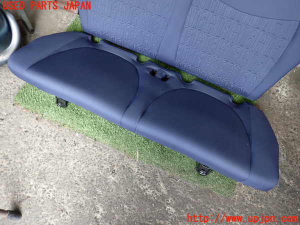 2UPJ-30657385]フィアット・500(31209)リアシート 中古_m0003.jpg