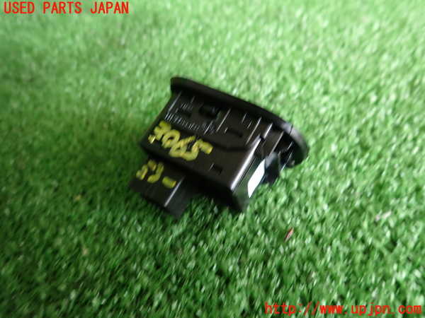2UPJ-30656280]フィアット・500(31209)ミラースイッチ 中古_m0002.jpg