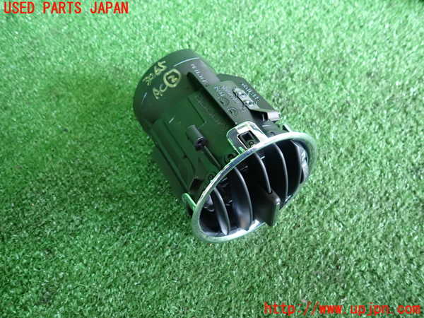 2UPJ-30657527]フィアット・500(31209)エアコン吹き出し口2 (右) 中古_m0002.jpg