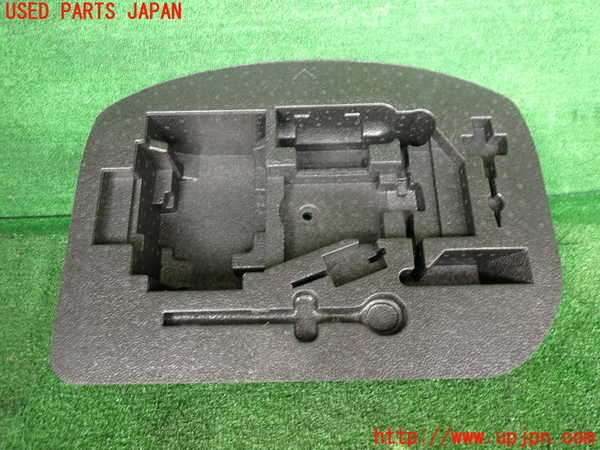 2UPJ-30657772]フィアット・500(31209)ラゲッジトレイ2 中古_m0001.jpg
