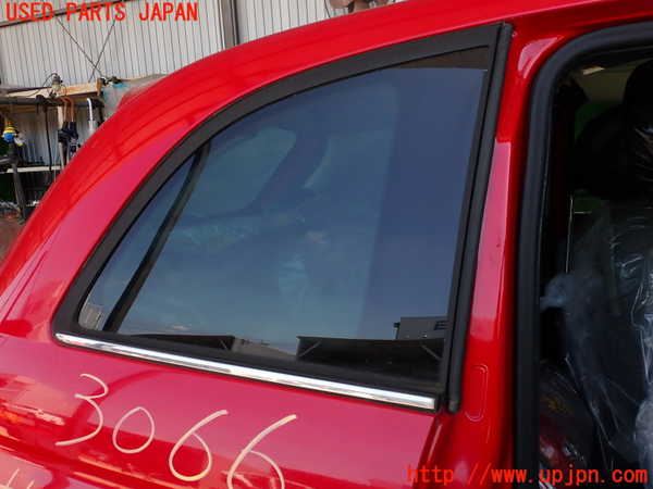 2UPJ-30661380]フィアット・500(31209)右クォーターガラス (43R-001595 M5532) 中古_m0001.jpg