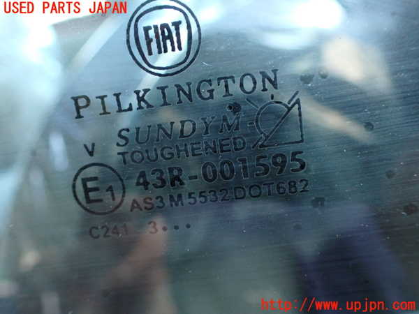 2UPJ-30661382]フィアット・500(31209)左クォーターガラス (43R-001595 M5532) 中古_m0002.jpg