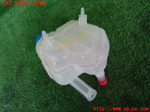 2UPJ-30662410]フィアット・500(31209)ラジエータータンク 中古_m0002.jpg