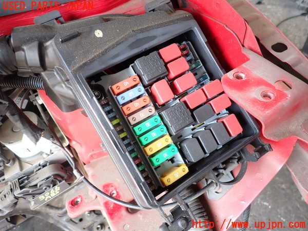 2UPJ-30666741]フィアット・500(31209)ヒューズボックス1 中古_m0002.jpg
