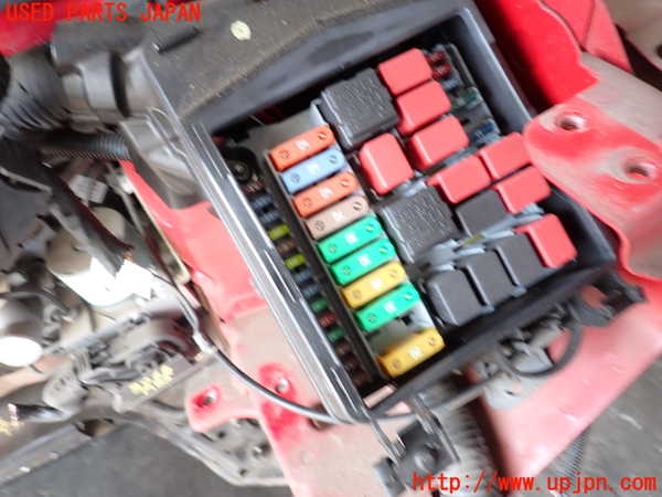 2UPJ-30666741]フィアット・500(31209)ヒューズボックス1 中古_m0003.jpg
