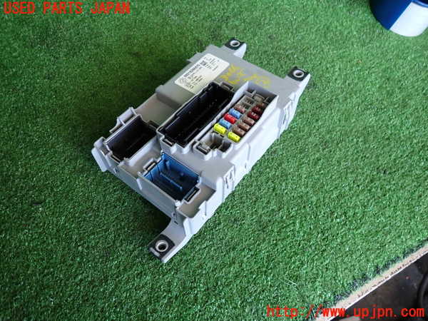 2UPJ-30666742]フィアット・500(31209)ヒューズボックス2 中古_m0001.jpg