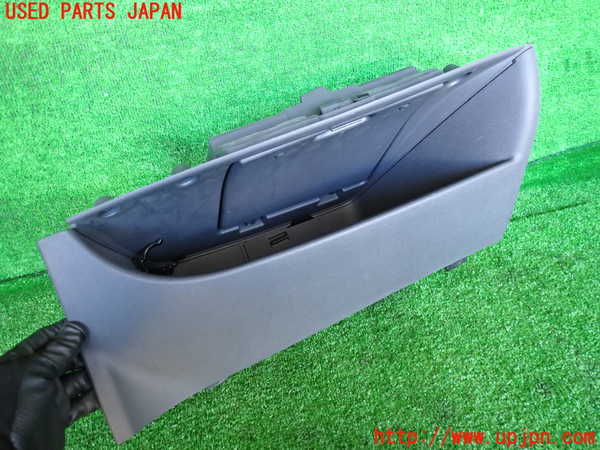 2UPJ-30667516]フィアット・500(31209)グローブボックス1 中古_m0001.jpg