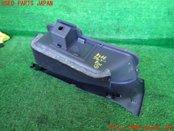 2UPJ-30667516]フィアット・500(31209)グローブボックス1 中古_m0004.jpg