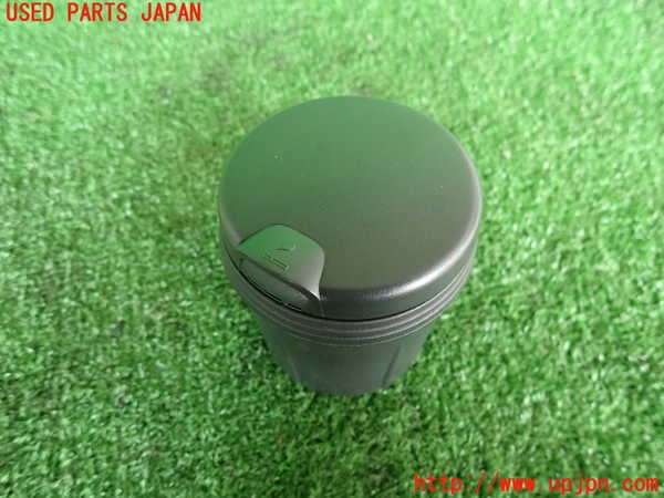 2UPJ-30667821]フィアット・500(31209)灰皿1 中古_m0001.jpg