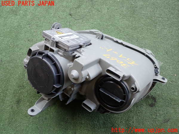 2UPJ-30671130]ベンツCLK320(209365)右ヘッドライト HID 中古 C209_m0002.jpg