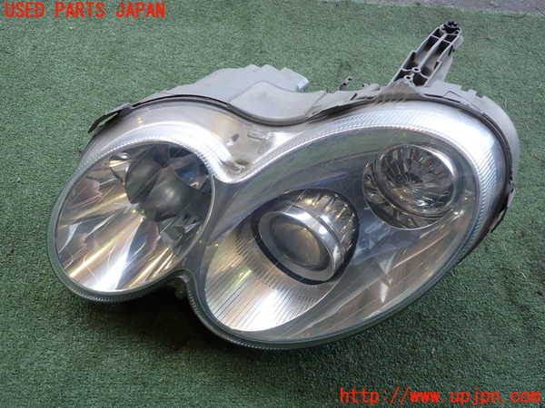 2UPJ-30671132]ベンツCLK320(209365)左ヘッドライト HID 中古 C209_m0001.jpg