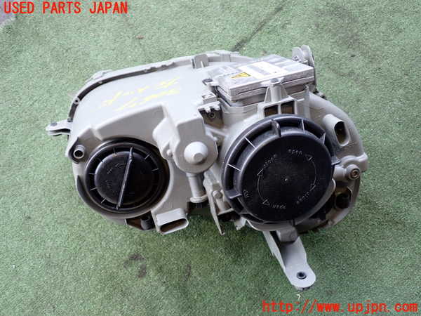 2UPJ-30671132]ベンツCLK320(209365)左ヘッドライト HID 中古 C209_m0002.jpg