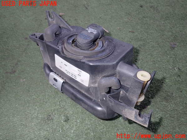 2UPJ-30671180]ベンツCLK320(209365)右フォグ 中古 C209_m0002.jpg