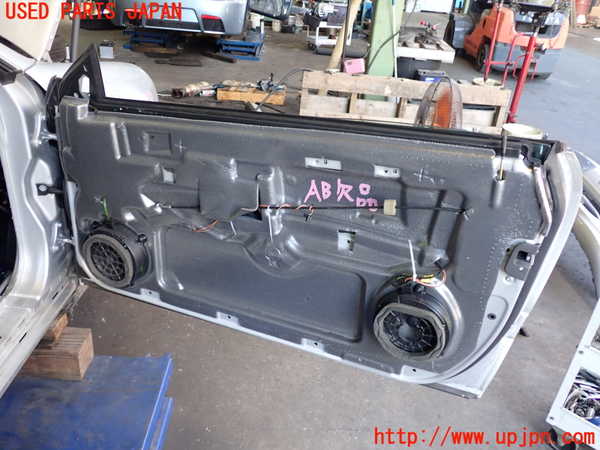 2UPJ-30671230]ベンツCLK320(209365)右ドア (43R-001026 M2100) 中古 C209_m0004.jpg