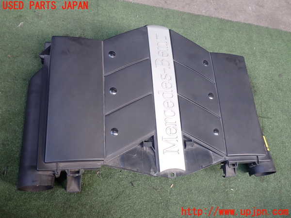 2UPJ-30672560]ベンツCLK320(209365)エアクリーナーボックス 中古 C209_m0001.jpg
