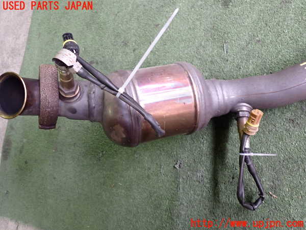 2UPJ-30672661]ベンツCLK320(209365)触媒1 中古 C209_m0002.jpg
