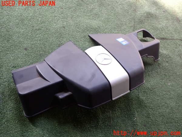 2UPJ-30672160]ベンツCLK320(209365)エンジンアッパーカバー 中古 C209_m0001.jpg