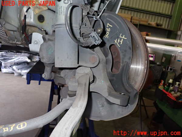 2UPJ-30674295]ベンツCLK320(209365)左フロントナックルハブ 中古 C209_m0002.jpg