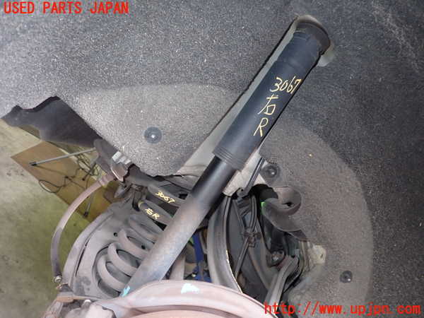 2UPJ-30675070]ベンツCLK320(209365)右リアショックアブソーバー 中古 C209_m0001.jpg
