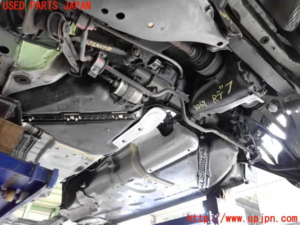 2UPJ-30675445]ベンツCLK320(209365)リアスタビライザー 中古 C209_m0001.jpg