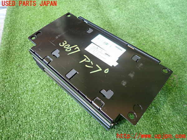 2UPJ-30676525]ベンツCLK320(209365)アンプ 中古 C209_m0002.jpg