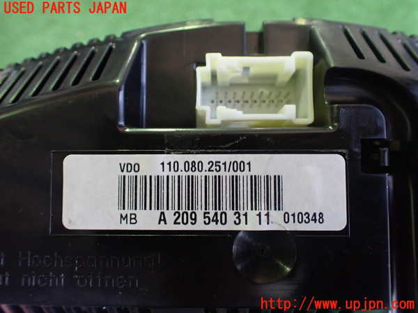 2UPJ-30676170]ベンツCLK320(209365)スピードメーター 中古 C209_m0003.jpg