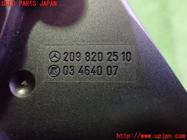 2UPJ-30676306]ベンツCLK320(209365)スイッチ1 (209 820 25 10) 中古 C209_m0003.jpg