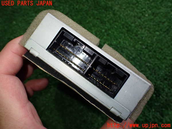 2UPJ-30676147]ベンツCLK320(209365)コンピューター2 (572A03 0000KK) 中古 C209_m0003.jpg