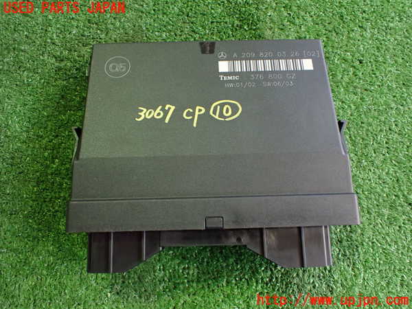 2UPJ-30676155]ベンツCLK320(209365)コンピューター10 (A 209 820 03 26) 中古 C209_m0001.jpg