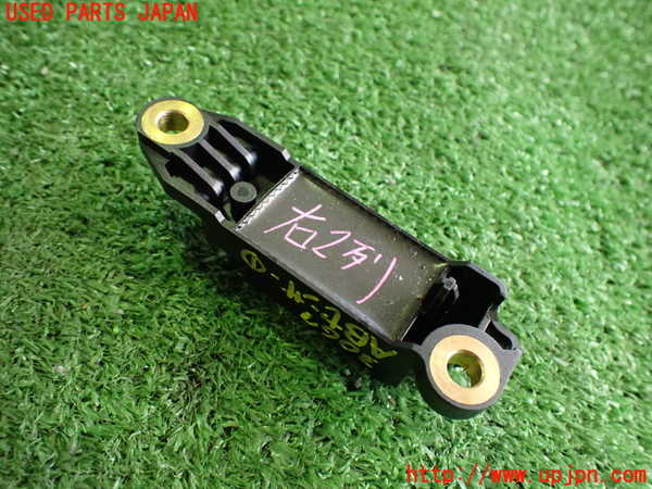 2UPJ-30676356]ベンツCLK320(209365)エアバッグセンサー1 中古 C209_m0002.jpg