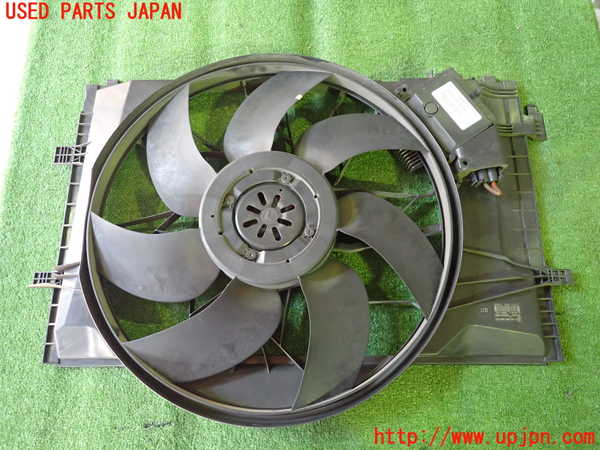 2UPJ-30676836]ベンツCLK320(209365)電動ファン1 中古 C209_m0001.jpg