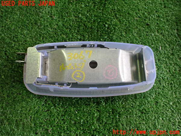 2UPJ-30676412]ベンツCLK320(209365)ルームランプ2 (真中 2列目) 中古 C209_m0002.jpg