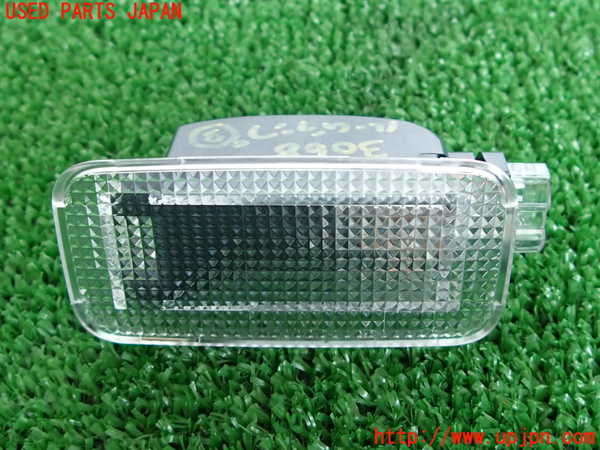 2UPJ-30686413]レクサス・IS300(ASE30)ルームランプ3 (真中 ラゲッジ) 中古_m0001.jpg