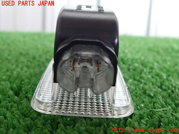 2UPJ-30686413]レクサス・IS300(ASE30)ルームランプ3 (真中 ラゲッジ) 中古_m0003.jpg