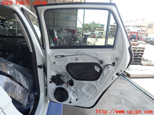 2UPJ-30691290]VW ポロ(AWDKL)右後ドア (43R-000072 M1232) 中古_m0004.jpg